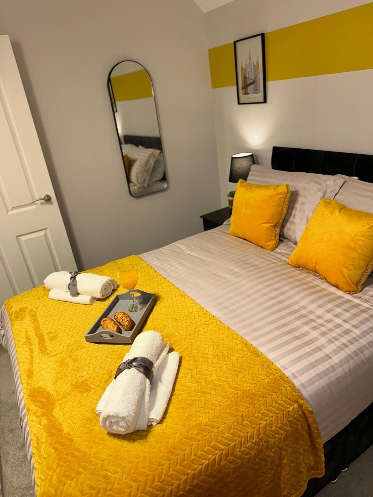 Nhs Workers And Students Haven - The Bee Hive Villa Reading Eksteriør bilde